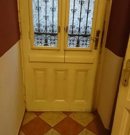 Wow 2 Budapest
